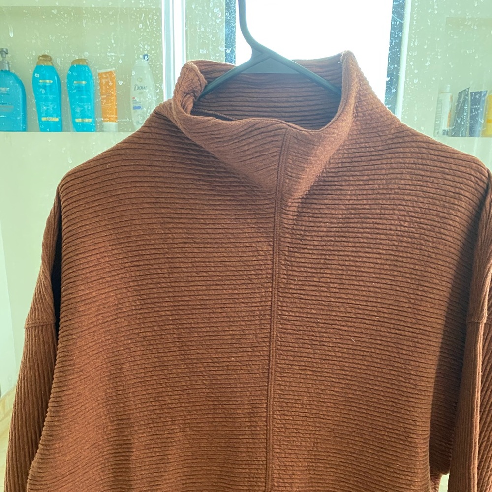 Lululemon maroon call for cozy dress